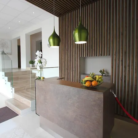Guest house Zenit 2*